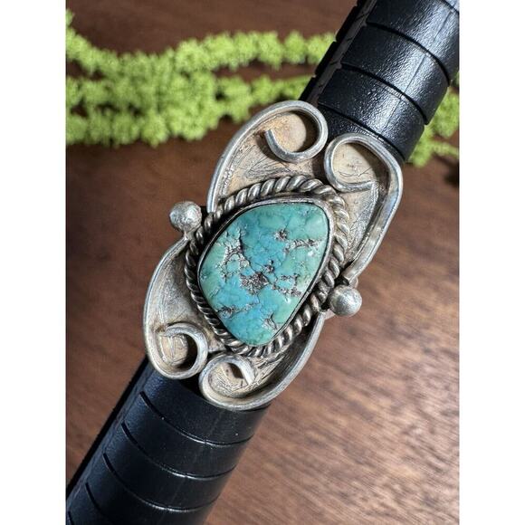 Sterling Silver Old Pawn Native American Green Turquoise Ring Size 5.5 - Picture 4 of 7